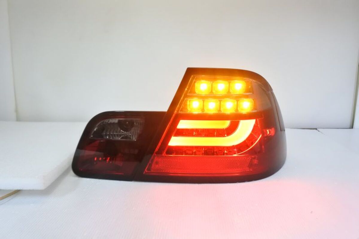 1999-2003 E46 2門 LED光柱 墨紅 尾燈 LED方向燈