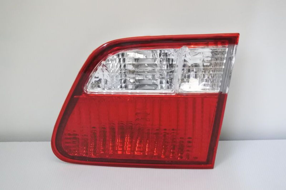 1999-2000 六代喜美 K8 JM 4門 晶鑽紅白 倒車燈