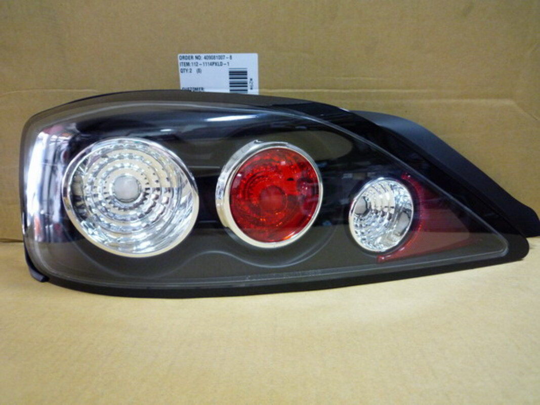 1999-2002 SILVIA S15 LED 黑底紅心圓 尾燈