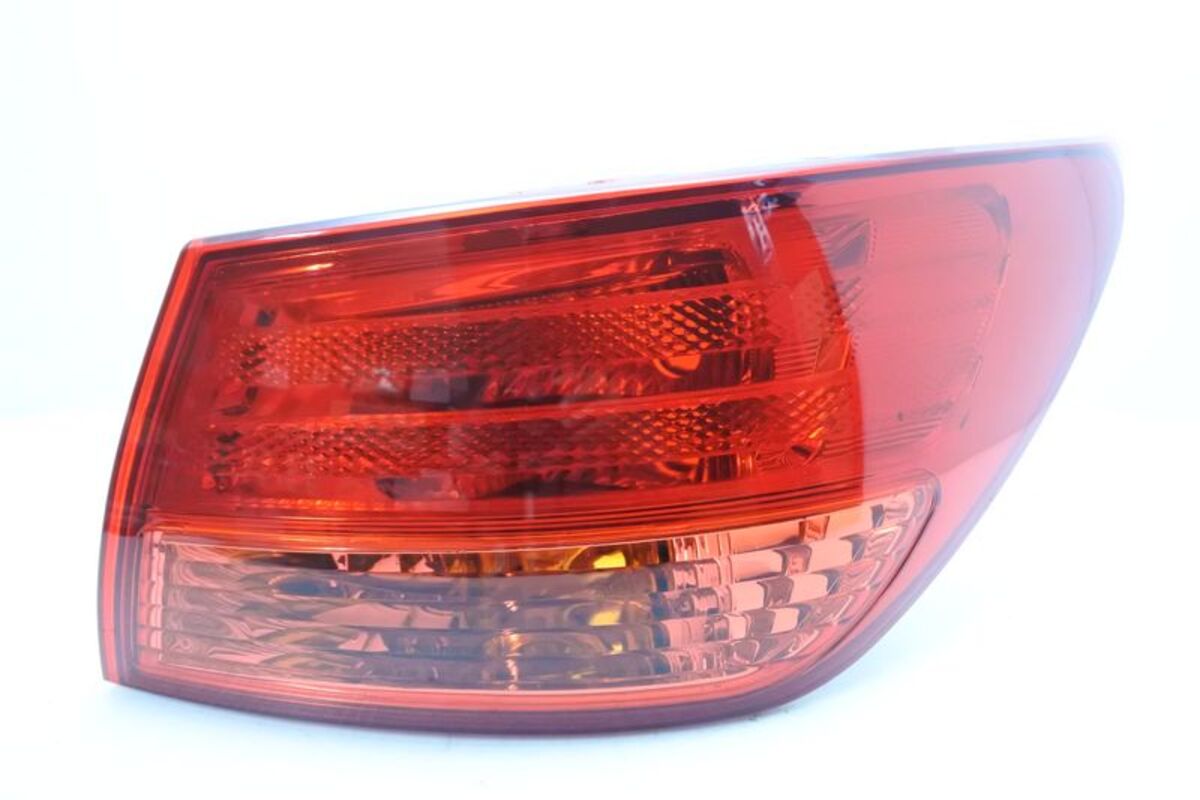 2006/12-2012 BLUEBIRD Sylphy 青鳥 原廠型 紅粉紅 外側 尾燈