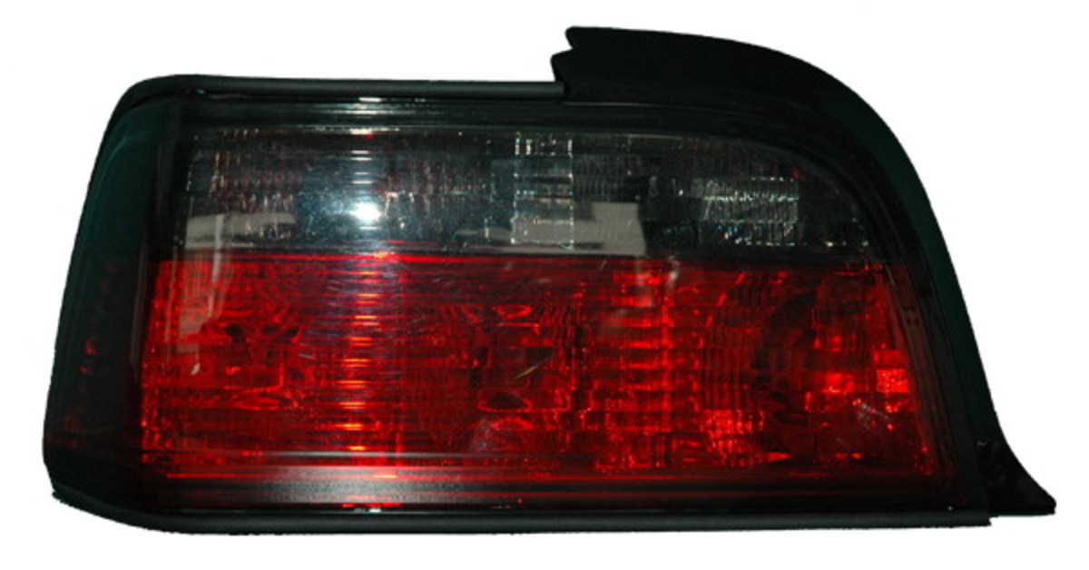 1991-1998 E36 2門 晶鑽紅黑 尾燈