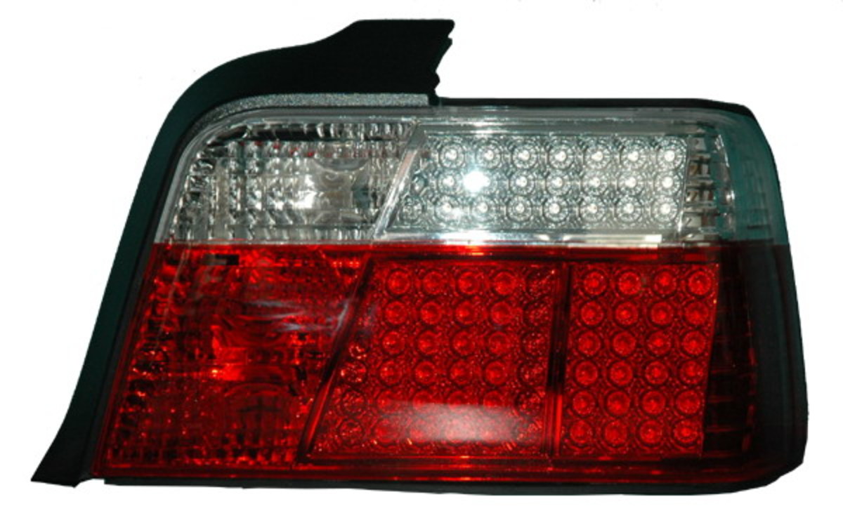 1991-1998 E36 4D LED晶鑽紅白 尾燈 缺貨