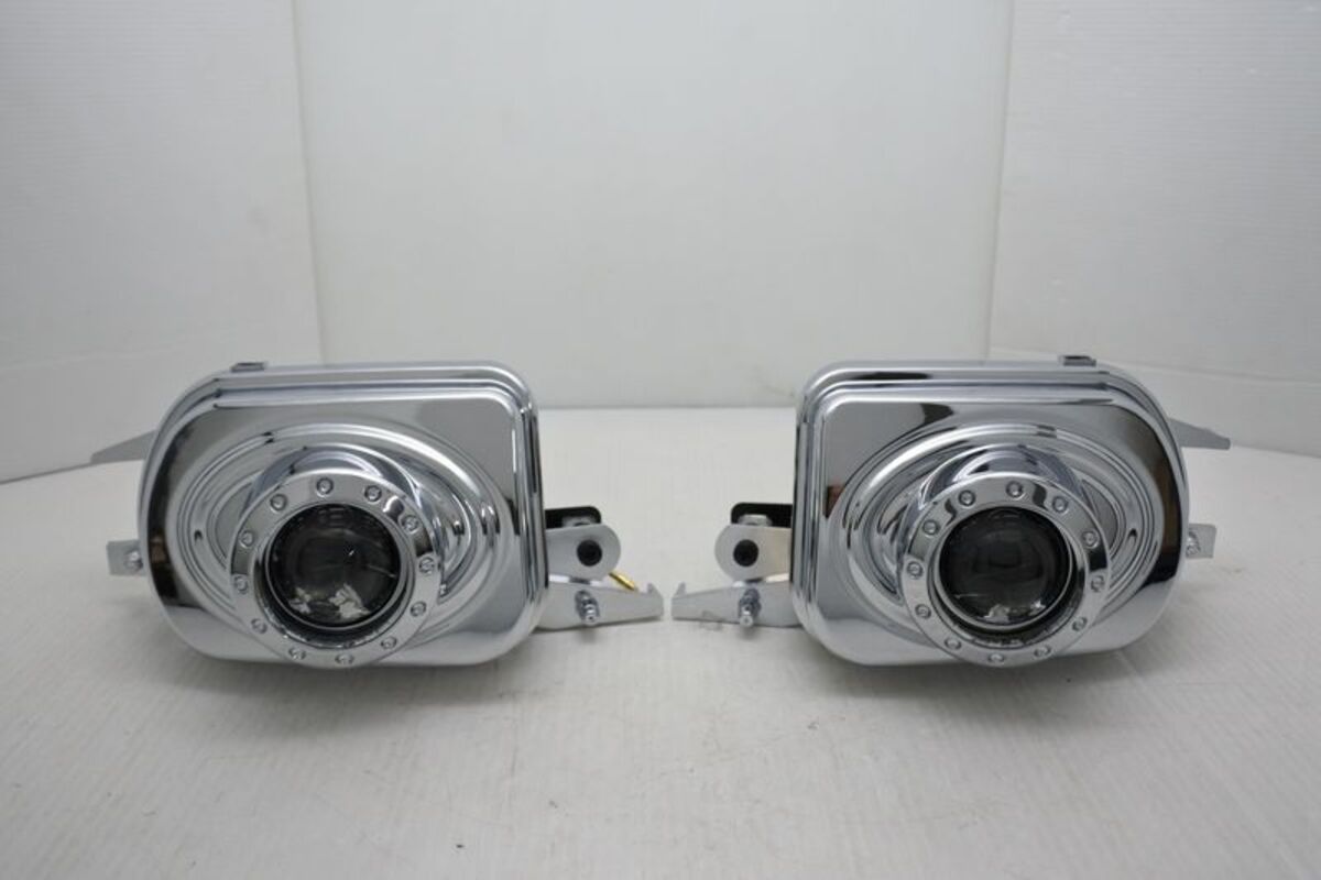 2000/07-2004/05 W203 C-CLASS 銀框 魚眼 霧燈