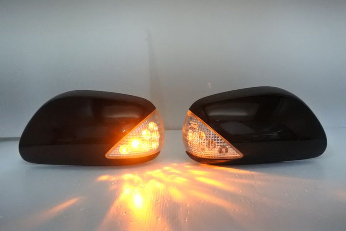 2006-2014/08 YARIS LED 後視鏡 燈條 外蓋 烤漆黑