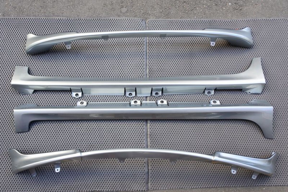 2009/10-2014/08 YARIS 空力套件 前下巴+後下巴+襯裙 銀灰