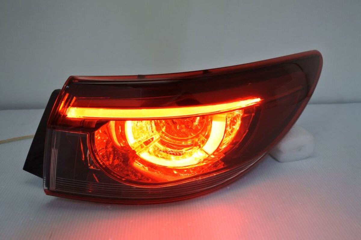 2015/04-2019/03 MAZDA 6 LED 正廠光柱 外側 尾燈