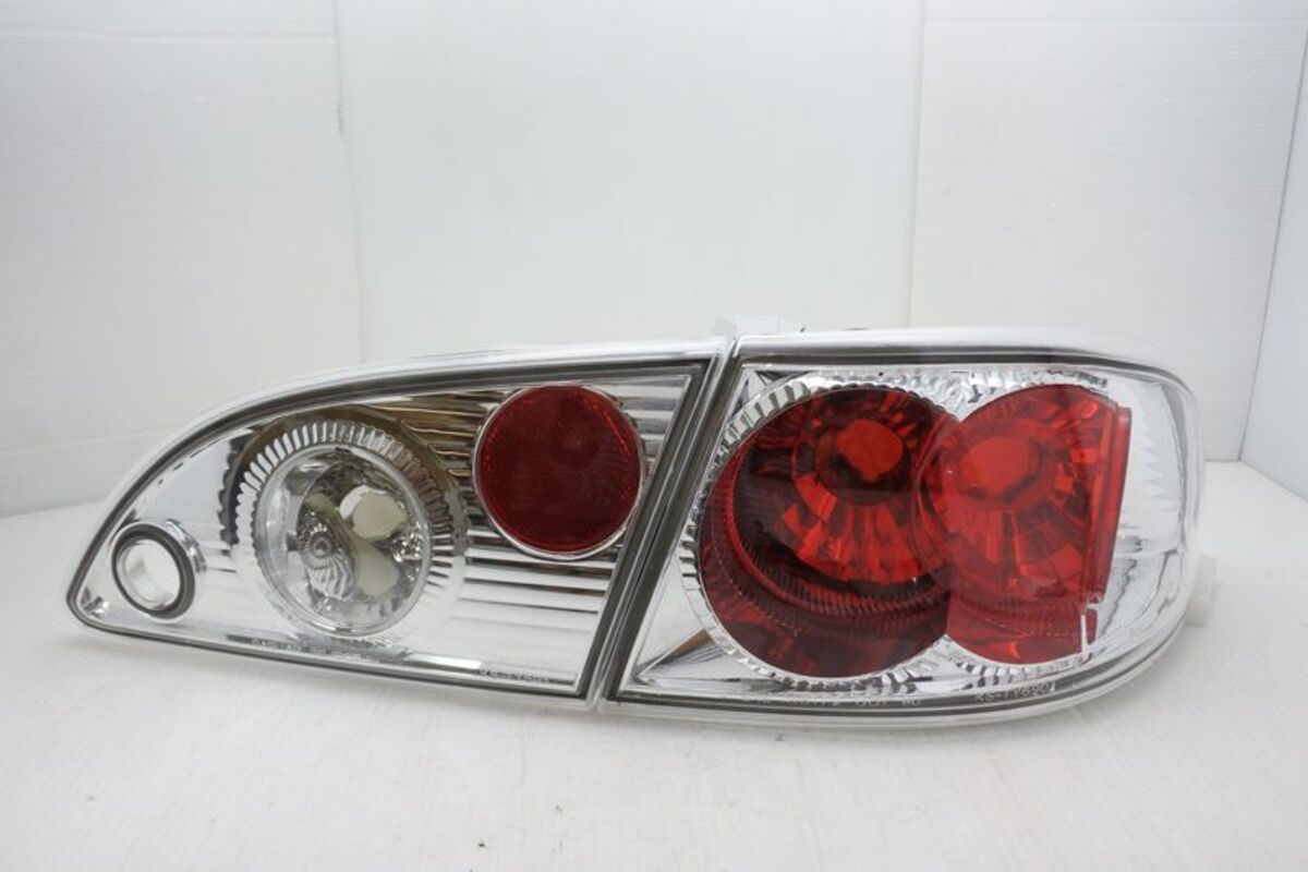 1998-2001 COROLLA 晶鑽紅心圓 尾燈