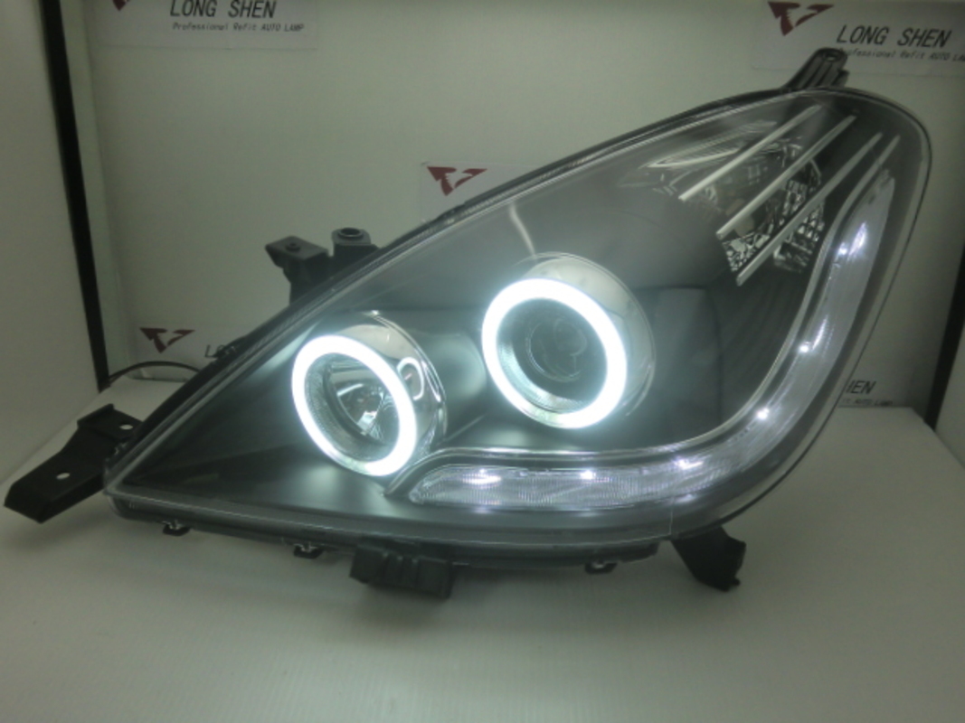 2007/07- INNOVA 黑框 R8光圈魚眼 大燈 手調版本