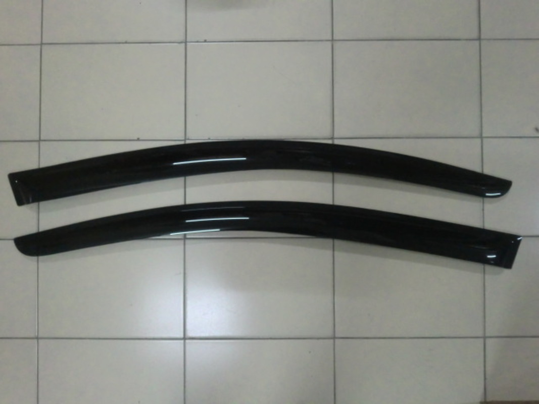 2006-2014/08 YARIS 晴雨窗 前2片