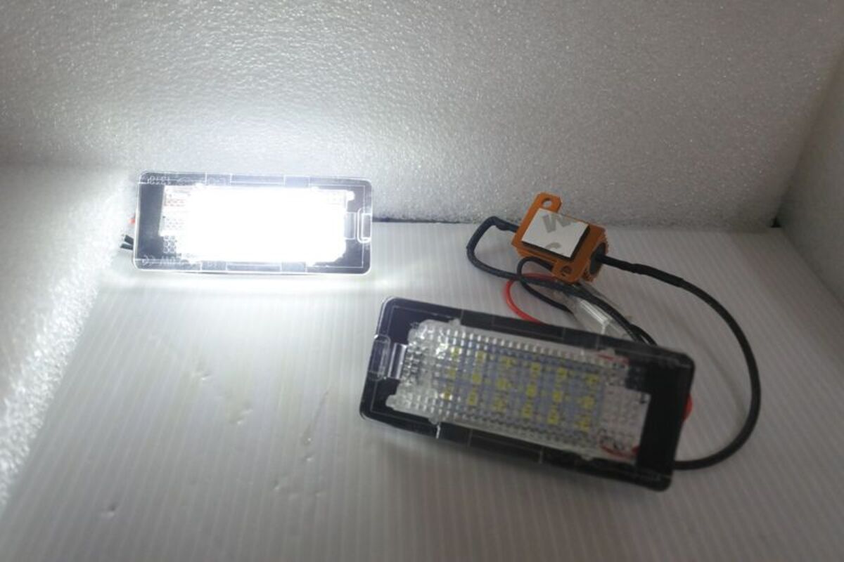 2010/05-2014/07 POLO 2009-2012 GOLF6 2013-2017 GOLF 7 2011-2014 PASSAT 4門 LED牌照燈 白光