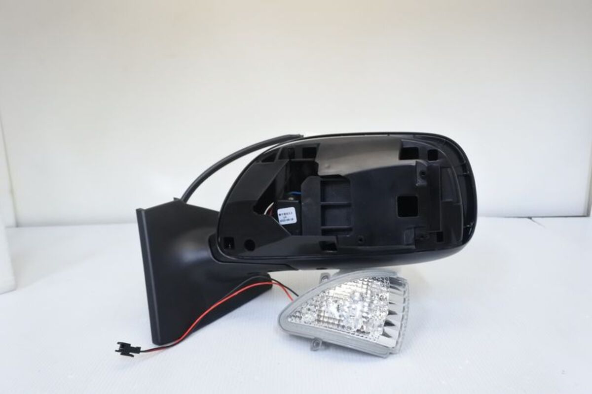 2009/10-2014/08 YARIS 原廠型 電動 後視鏡 電格+後視鏡燈 7PIN 素材