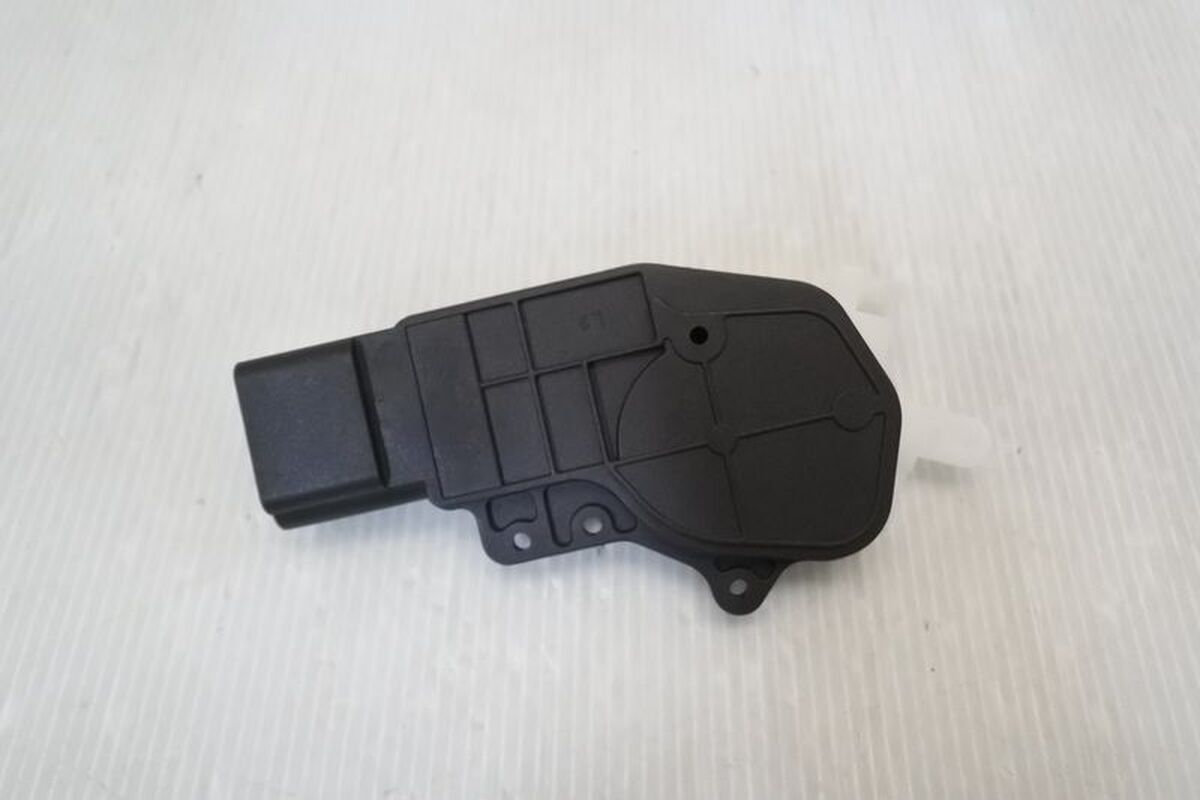 2001-2007 ALTIS 中控 馬達 RL 2PIN