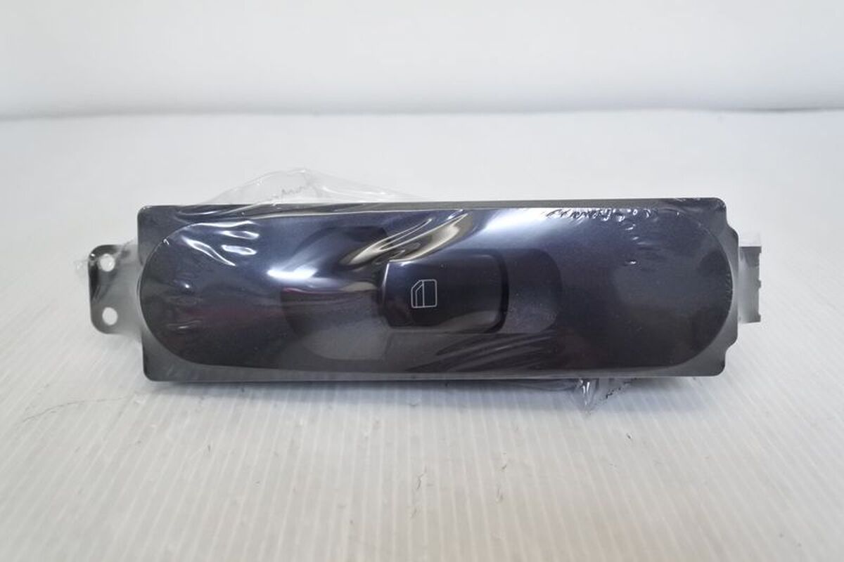2008-2016 CARFTER 電動窗 開關 右前 正廠