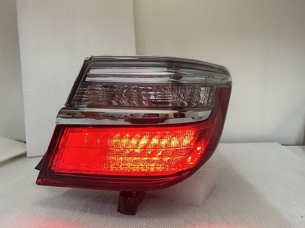 2015-2017 CAMRY 7.5代 原廠型 外側 尾燈 藍條