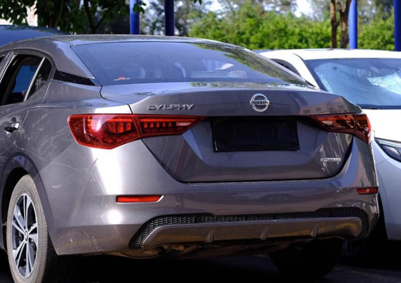2020/10-2025 SENTRA B18 LED龍麟款 紅款 尾燈 啟動RGB模式 序列式方向燈