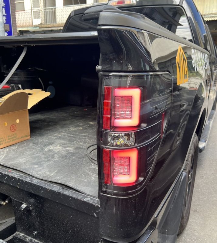 2008-2014 F150 LED光柱ㄈ型黑底透明殼 尾燈 