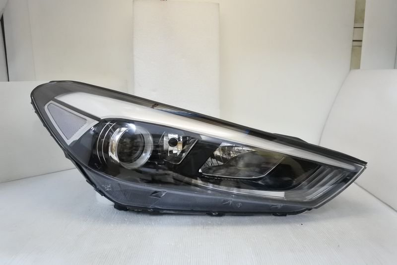 2016/05-2019/04 TUCSON 原廠型黑框魚眼 大燈 鹵素燈泡 (H7三顆)