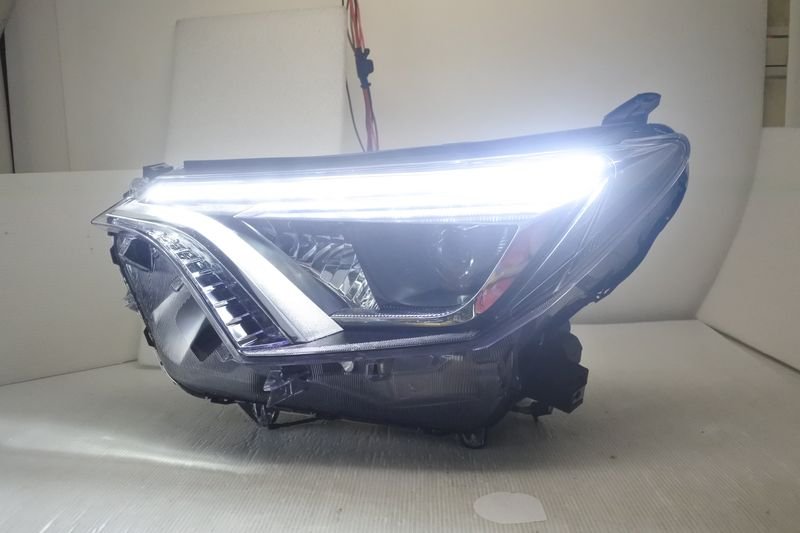 2016-2018 RAV4 4.5代 原廠型LED魚眼 大燈 附調整馬達.沿用原車LED電腦