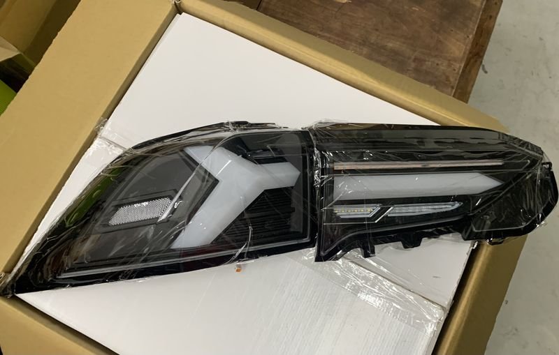 2019-2021 RAV4 5代 類小牛款 LED光柱 黑底透明殼 尾燈
