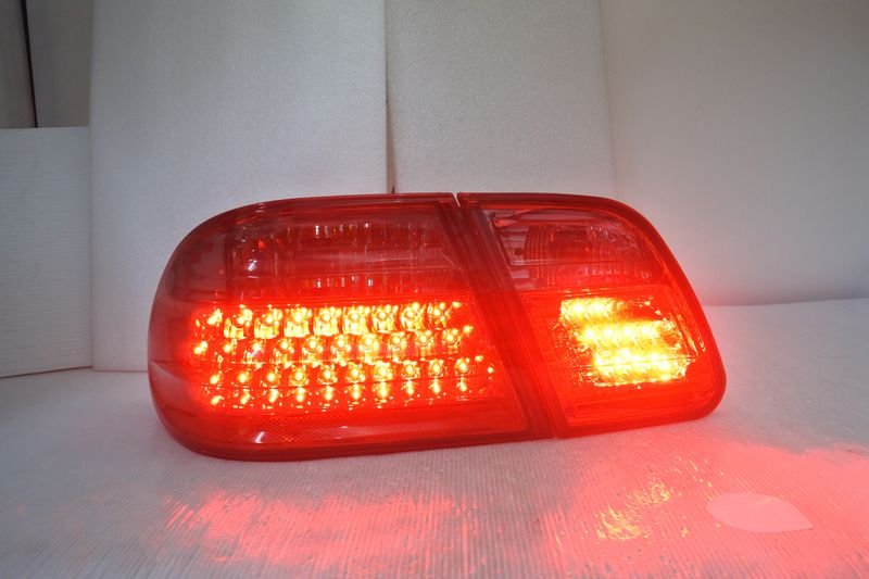 1995-2002/04  W210 LED內外 晶鑽黑紅 尾燈 