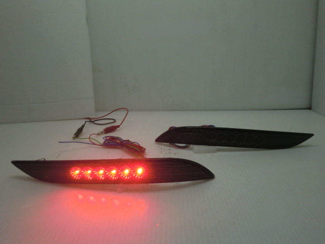 2003-2007/05 E60 LED 薰黑 後保桿 燈