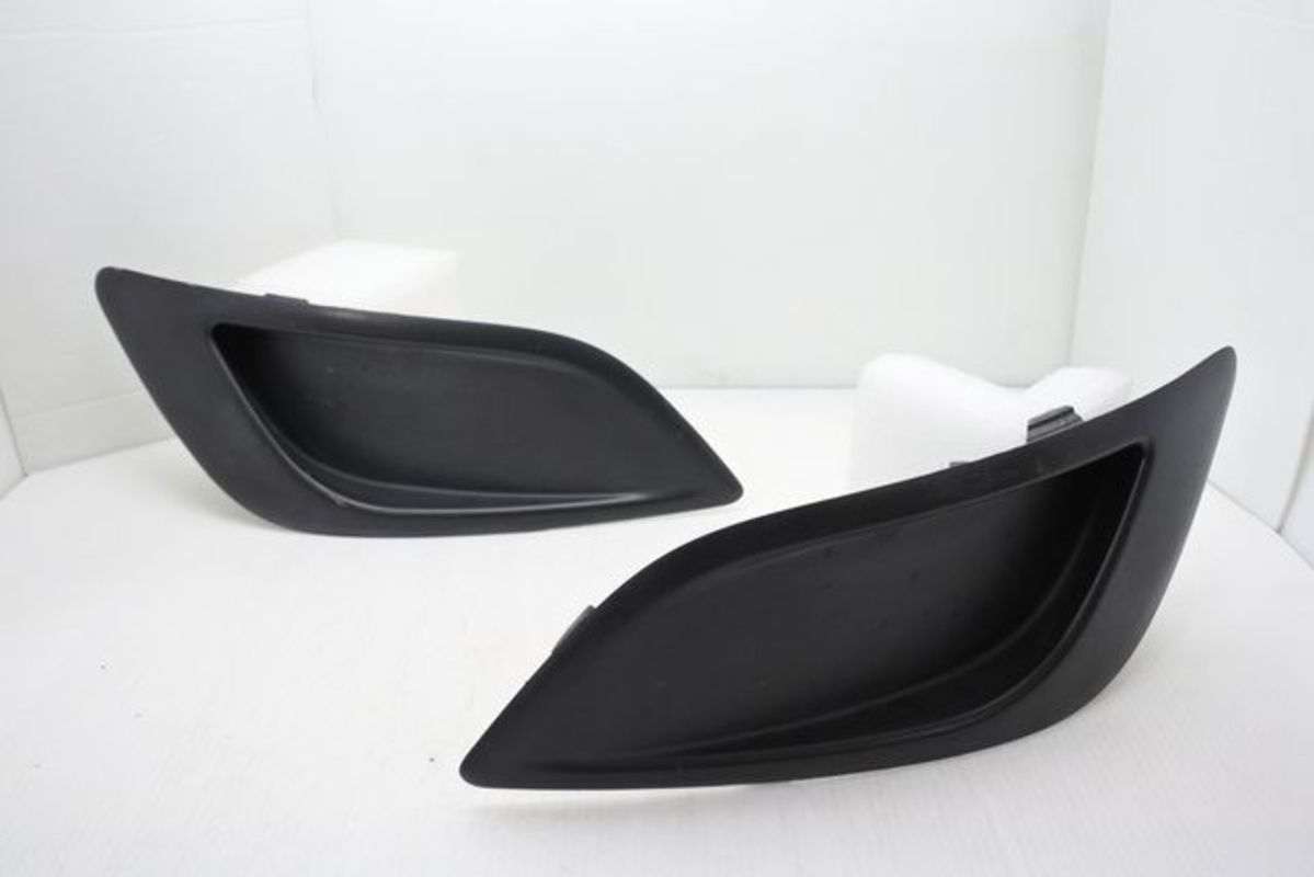 2008/12-2012/11 FOCUS MK2.5 4門 5門 正廠 霧燈蓋 無孔