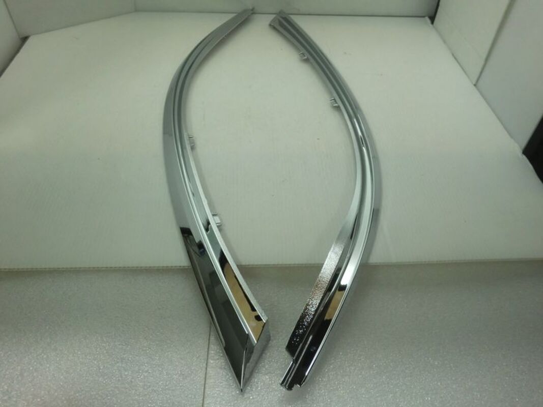 2013/11-2019/03 ALTIS 11代 11.5代 原廠型 大燈上飾條 鍍鉻