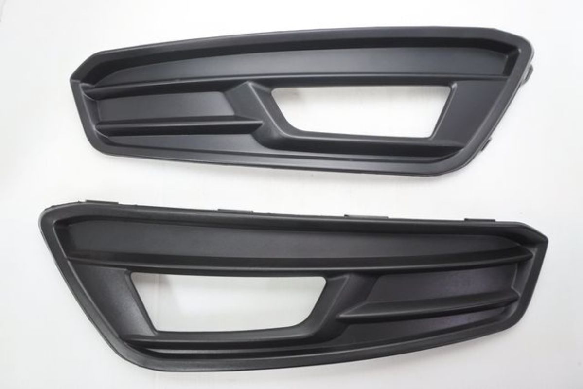 16-18 FOCUS MK3.5 ST版 霧燈蓋