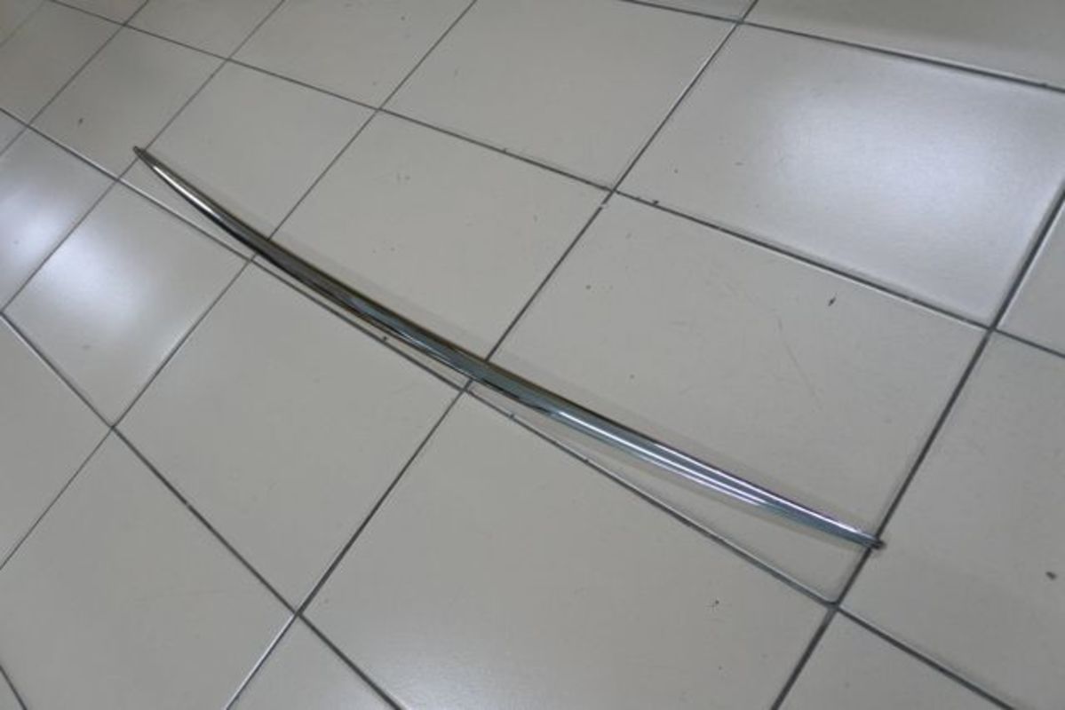 1996-2003 E39 1988-1995 E34 鍍鉻 後廂蓋 飾條