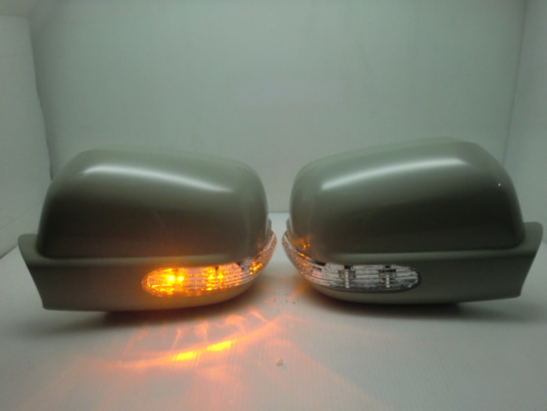 2003-2006 CRV LED方向燈 後視鏡 外蓋 黏貼式 素材