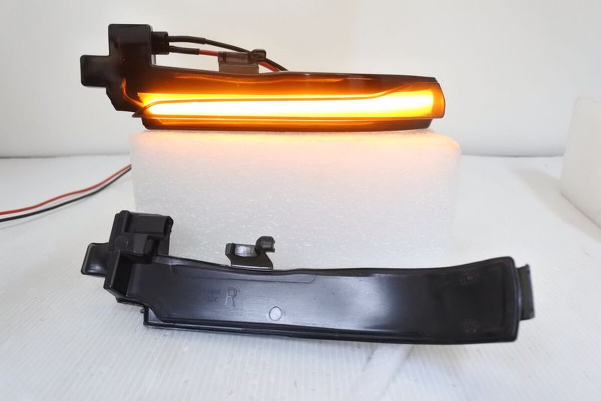 2013/03-2019 VLOVO V40 LED 後視鏡 燈條 流水方向燈