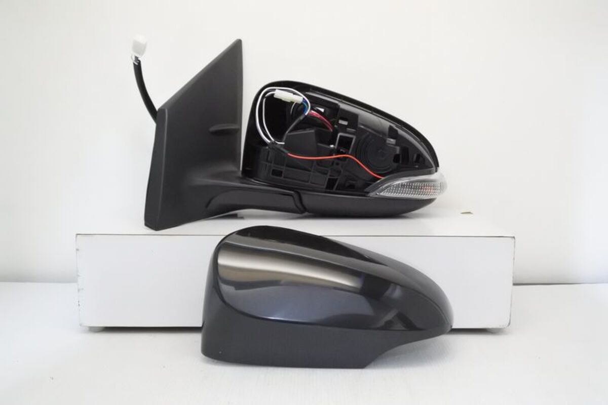 2013/11-2016/10 ALTIS 11代 電動 後視鏡 電格+燈7PIN 整支