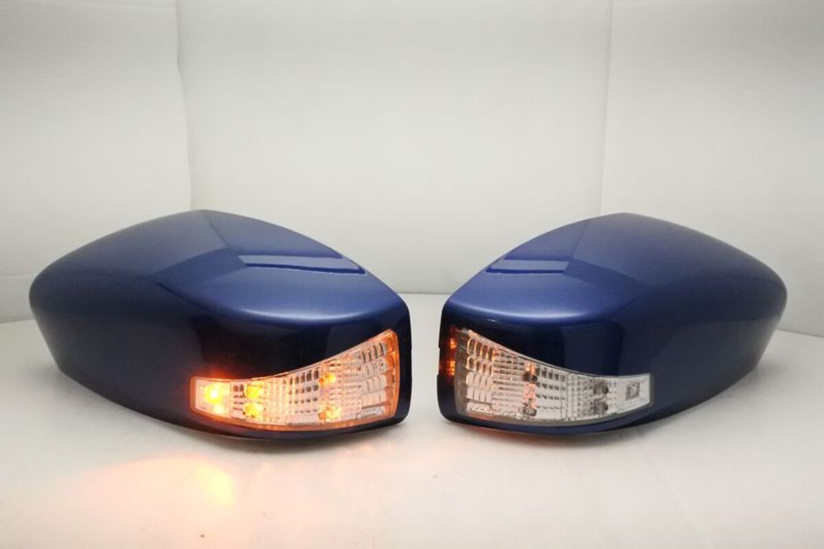 2014/03-2020 LIVINA L11 LED 後視鏡 外蓋 方向燈 烤漆藍色