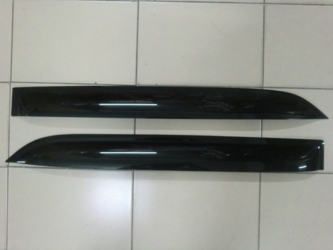 2006-2013 YARIS 晴雨窗 後2片