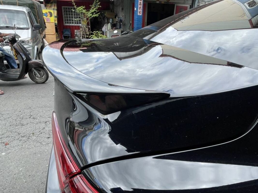 2018-2024/06 CAMRY 8代 8.5代 立體尾翼 烤漆黑
