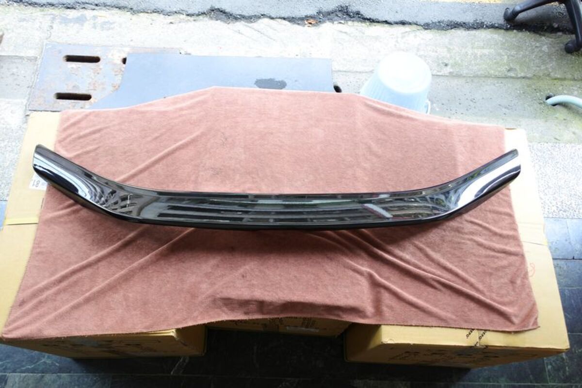 2019-2024 ALTIS 12代 GR SPORT 尾翼 亮面黑