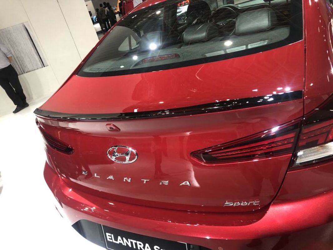 2019/07- ELANTRA 尾翼 小鴨尾 烤漆
