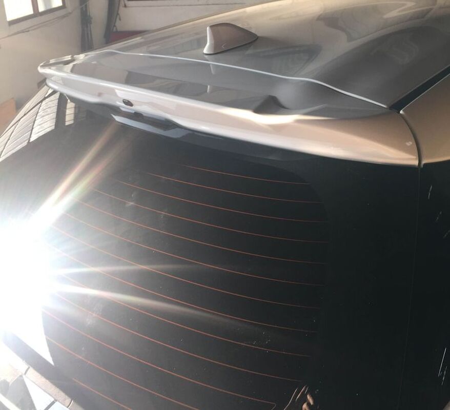 2018/04-2023/06 YARIS 原廠型 尾翼 黏貼 烤漆銀