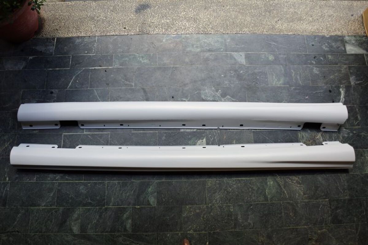 2002/04-2006/08 W211 E-CLASS 升級AMG式樣 E63樣式 側裙 素材