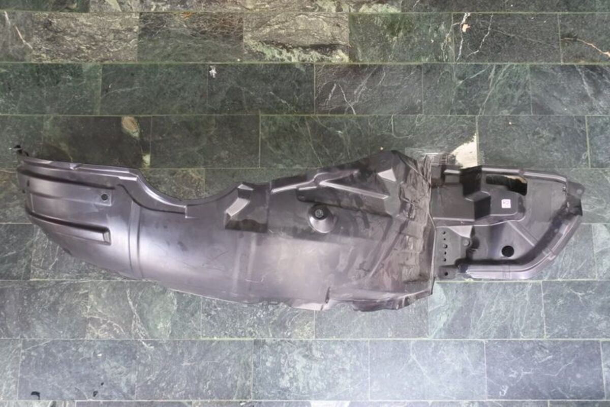 2008-2013/10 ALTIS 10代 10.5代 內龜板 (PP)