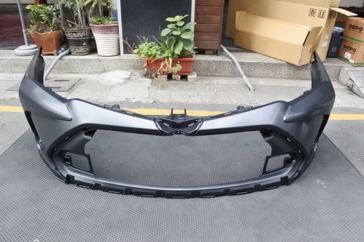2017/09-2019/03 ALTIS 11.5代 X版 正廠 前保桿 素材 