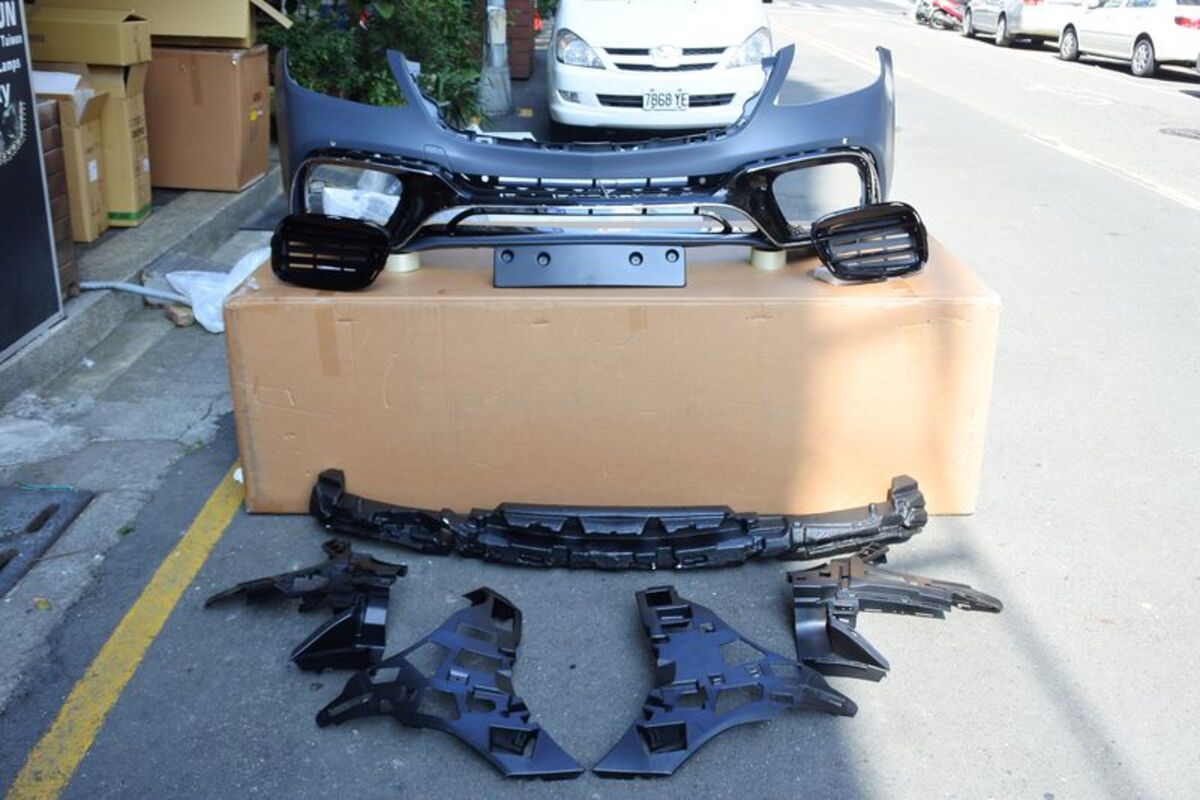 17-19 W222 S-CLASS 改S63 AMG 前桿+側裙+亮黑飾條+後桿(總成)