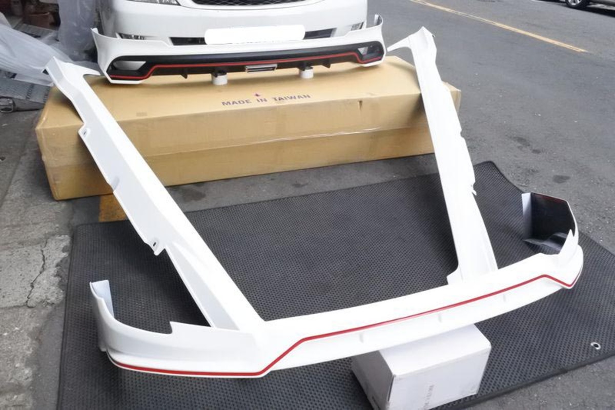 2018/04-2020 YARIS RF版 空力套件 前下巴 側裙 後下巴 烤漆白