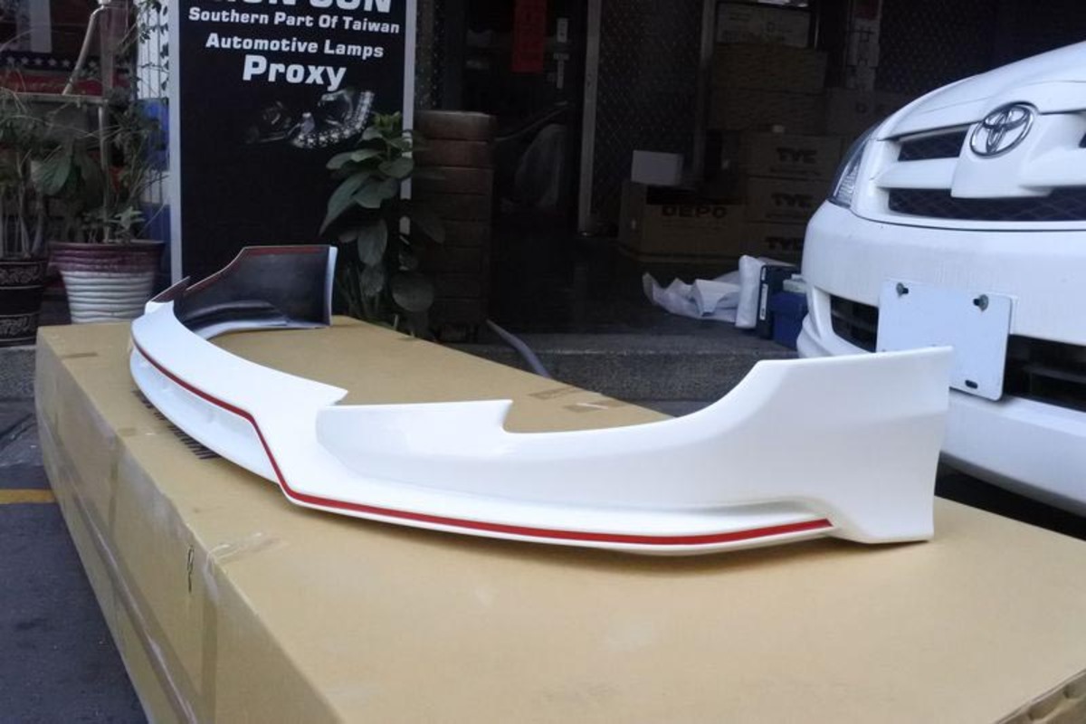18-20 YARIS RF版空力套件 前下巴 烤漆白