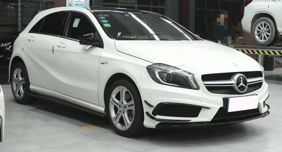 2012/12-2015/10 W176 A-CLASS 前期 AMG包 眉毛風刀 側邊風刀