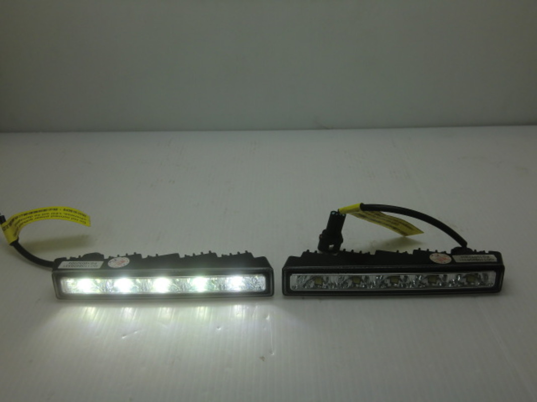 通用型 LED 一字形 日行燈 15CM*2.4CM