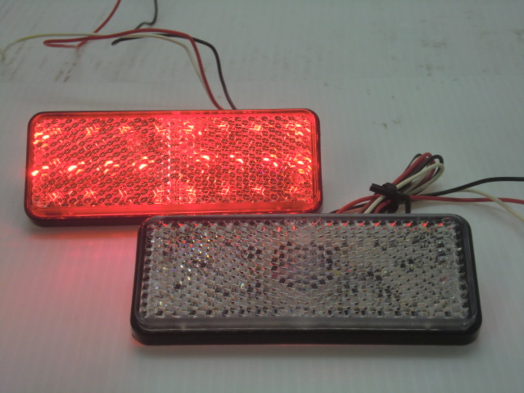 通用型 LED 雙功能 長方型 側燈 黏貼式 白光 紅光 9CM*3.5CM