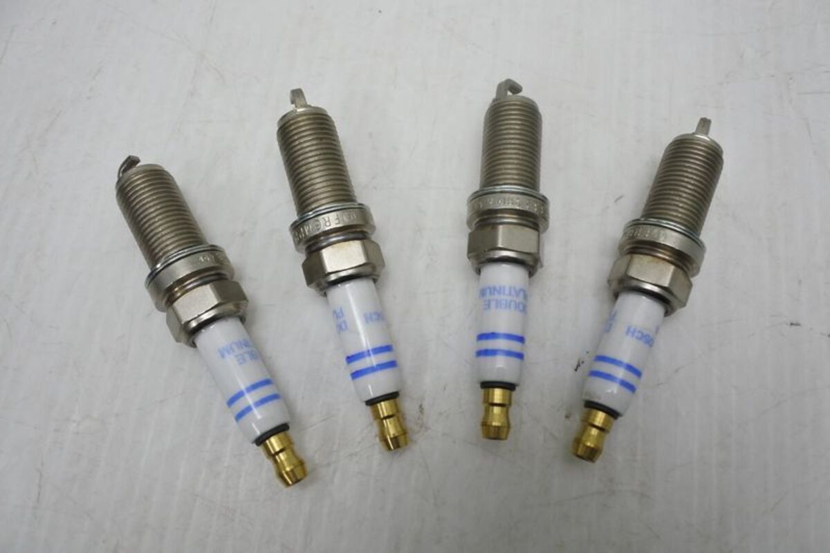 2000/07-2006 W203 C-CLASS 火星塞 BOCSH