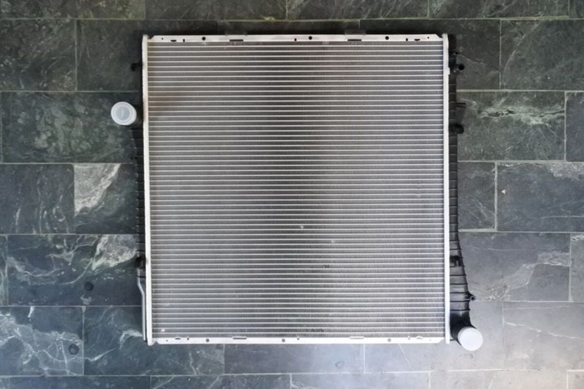 2001-2006 X5 E53 水箱 塑鋁