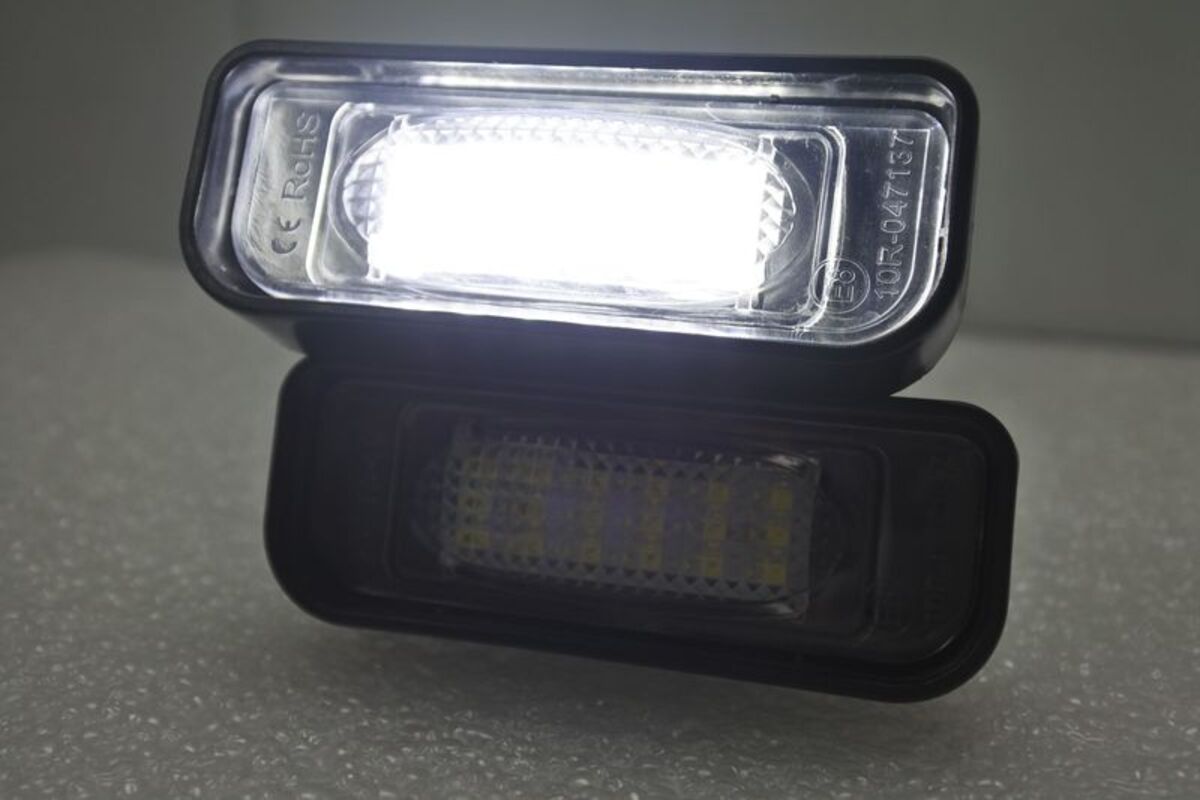 1998-2005 W220 S-CLASS LED 牌照燈 白光